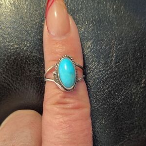 Vintage Turquoise Silver Women's Ring